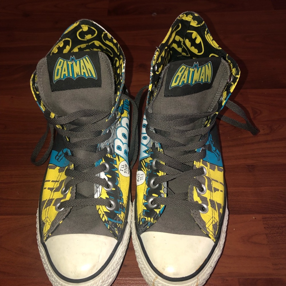 DC Comic Converse